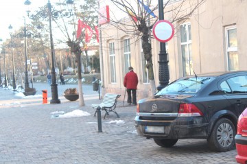Oamenii străzii din Cernavodă, duşi la Adăpostul Regina Maria